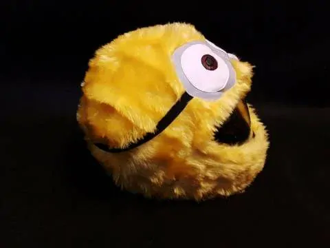 Veselý potah na motohelmu Monster