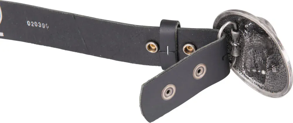 Kožený opasek a přezka lebka