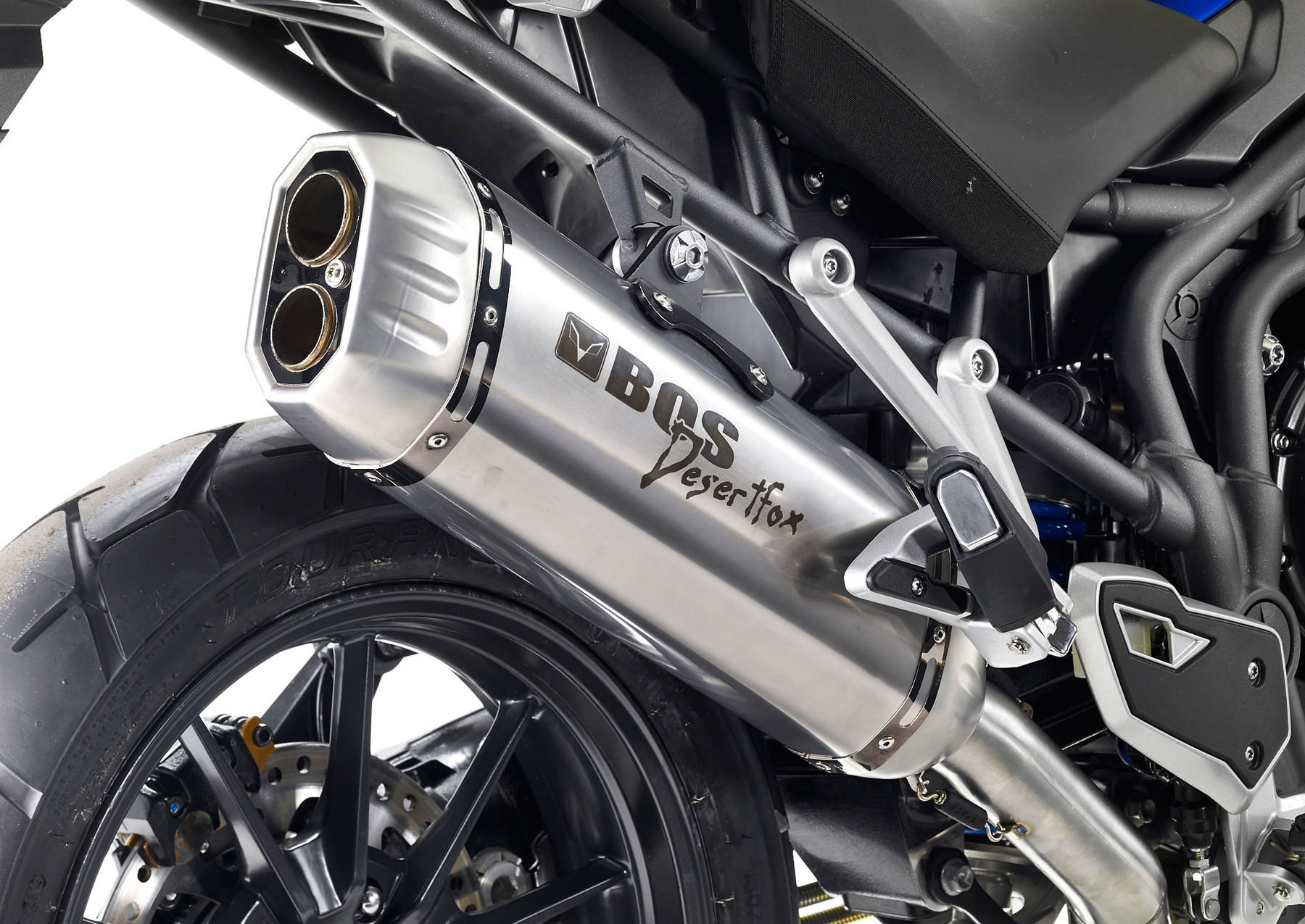 Laděný výfuk BOS Desert Fox pro Triumph Tiger Explorer 1200 / XC