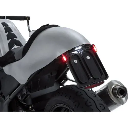 Zadní odrazka na moto červená samolepící