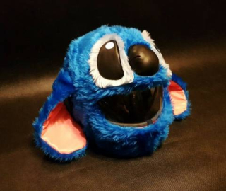 Veselý potah na motohelmu Monster Blue